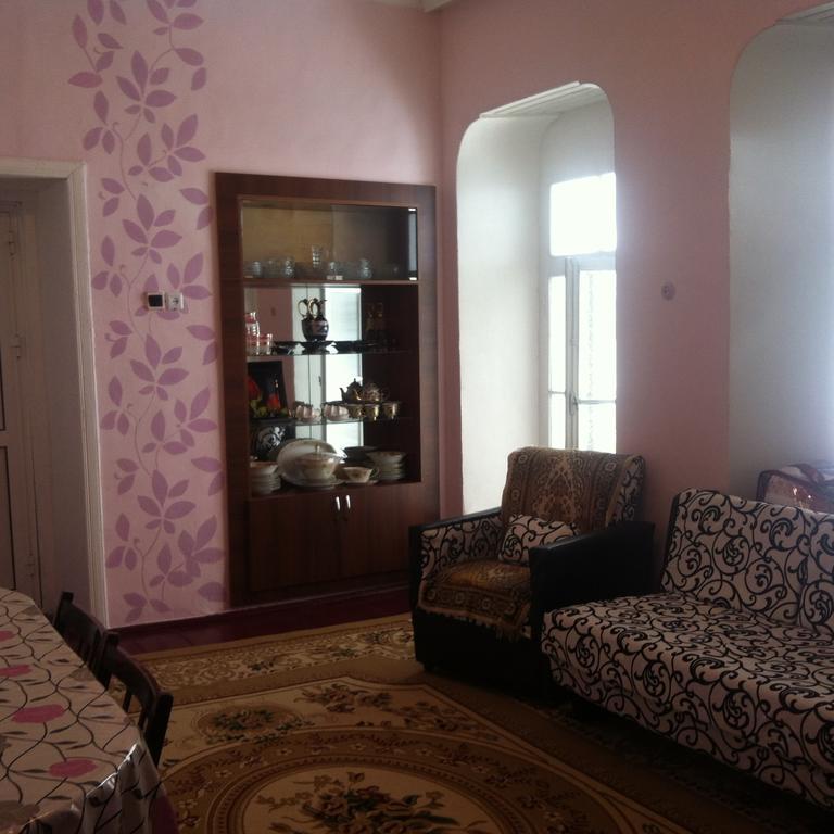 Ilgar'S Hostel Şǝki Екстериор снимка